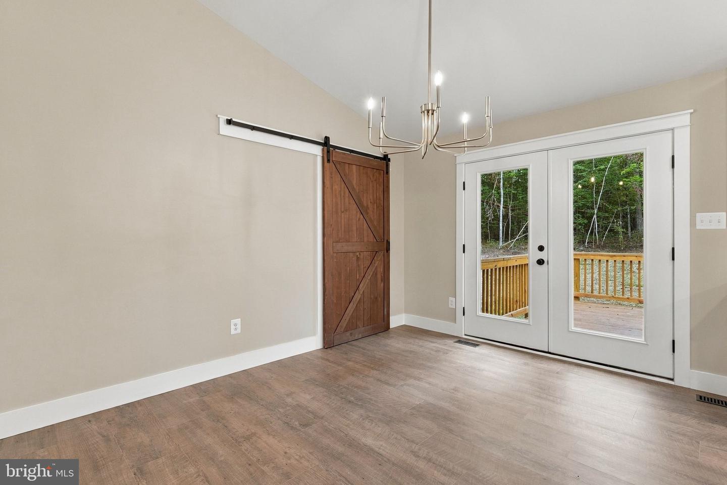1375 Rose Ln Property Photo 17