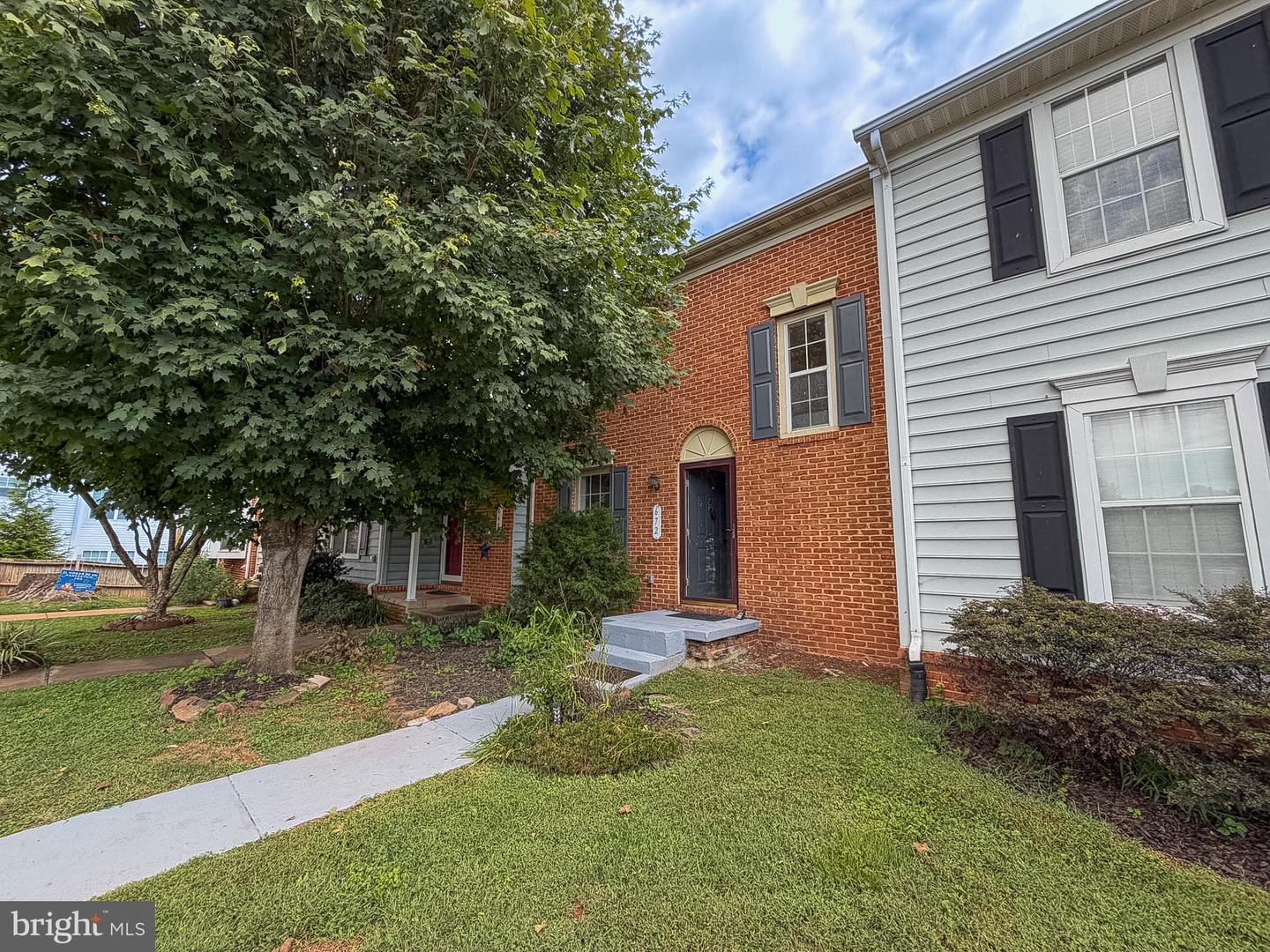 672 Ripplebrook Dr Property Photo 1