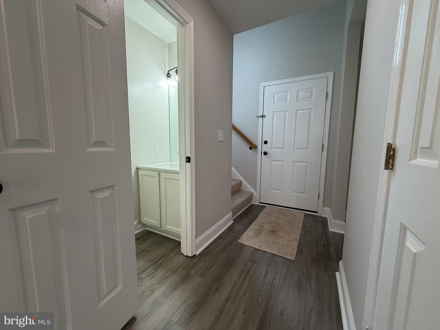 672 Ripplebrook Dr Property Photo 18