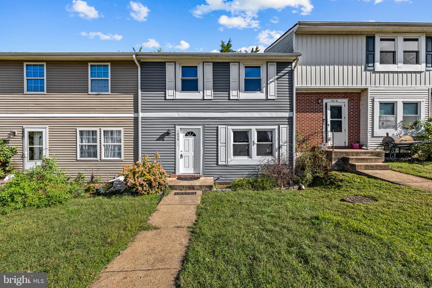 1820 Picadilly Cir Property Photo 1