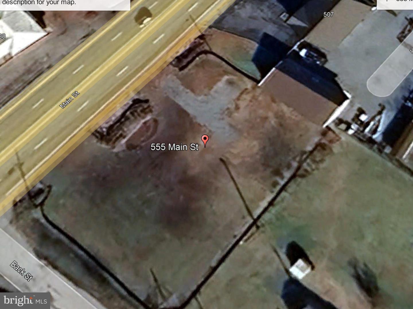 555 Main St Property Photo