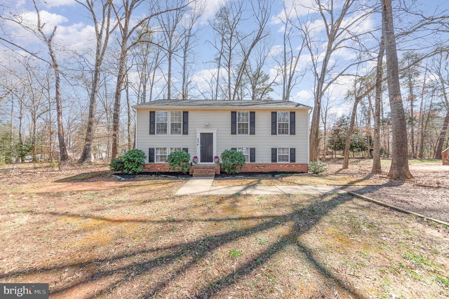 234 Marday Dr Property Photo 2