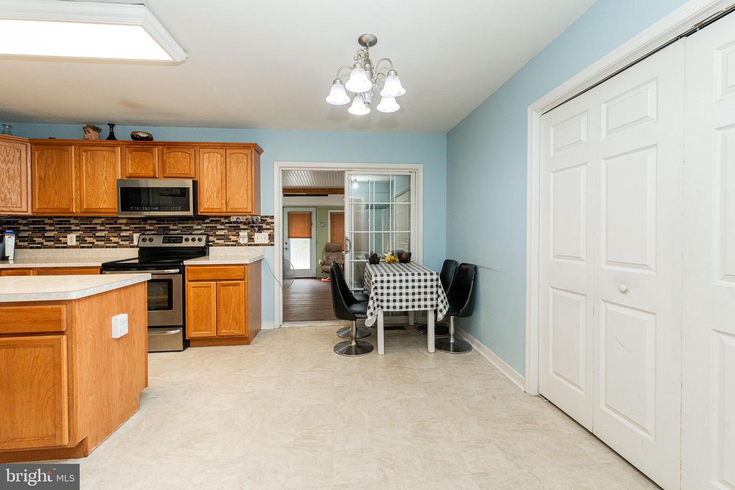 12226 Bristle Cone Ln Property Photo 7