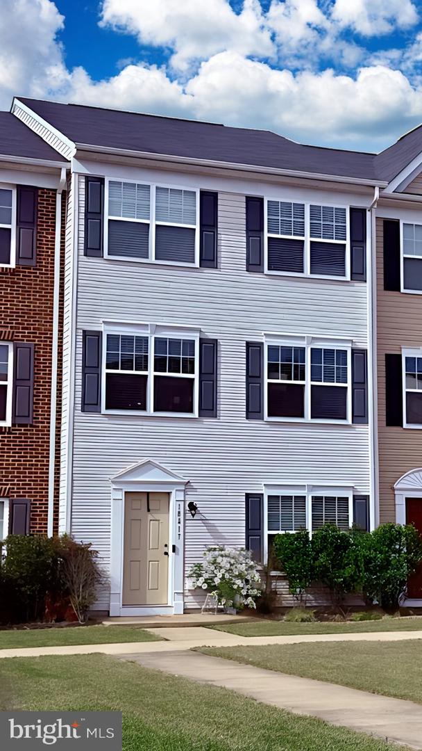 18417 Congressional Cir Property Photo