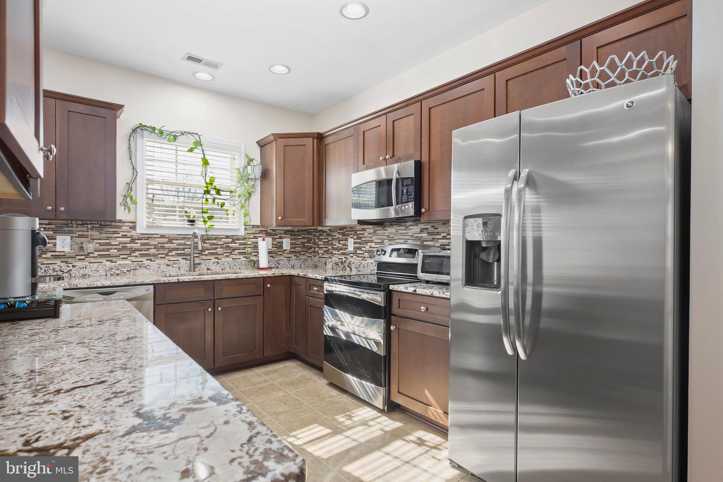 17318 Library Blvd Property Photo 10