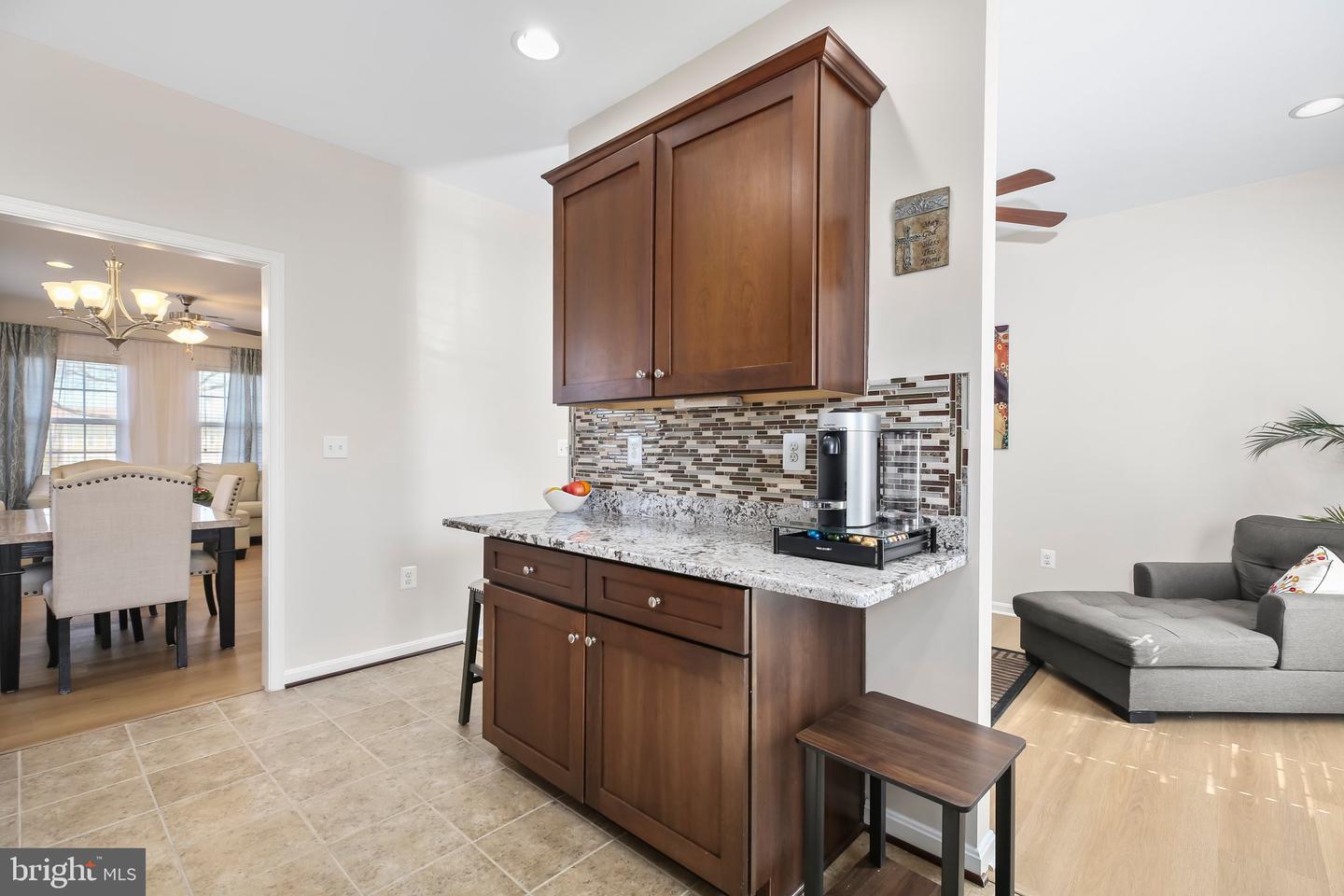 17318 Library Blvd Property Photo 12