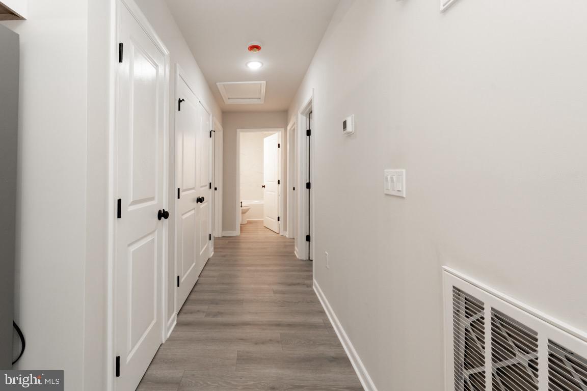 9162 Rhode Island Ln Property Photo 11