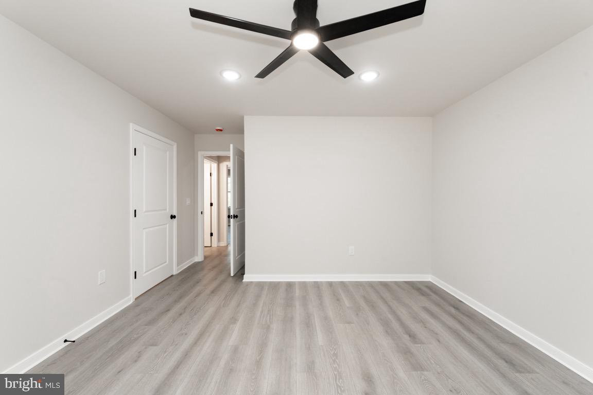 9162 Rhode Island Ln Property Photo 20
