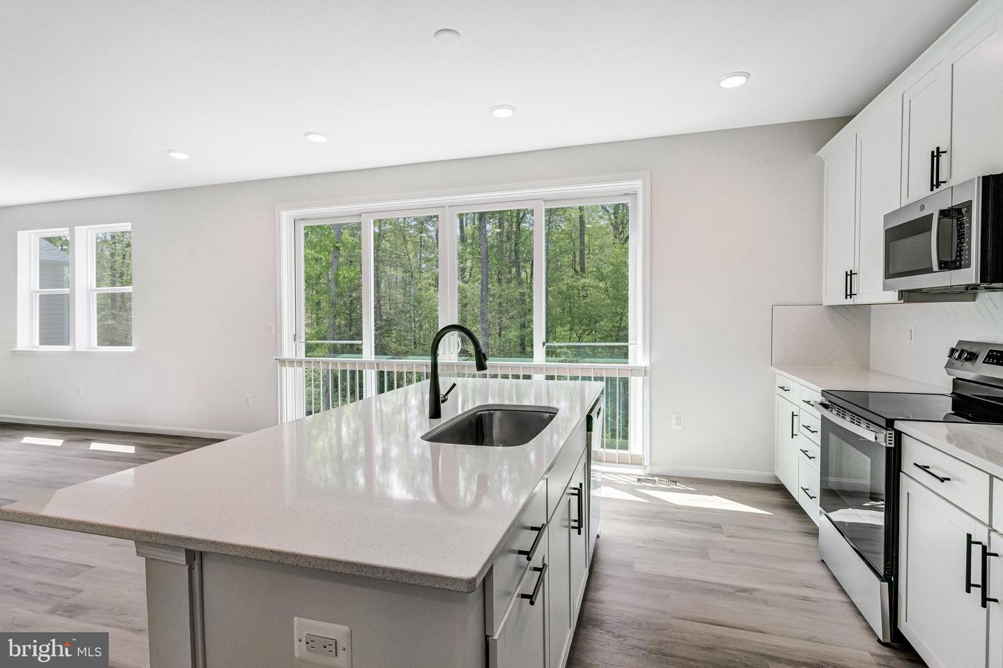 7122 Braxton Ct Property Photo 14