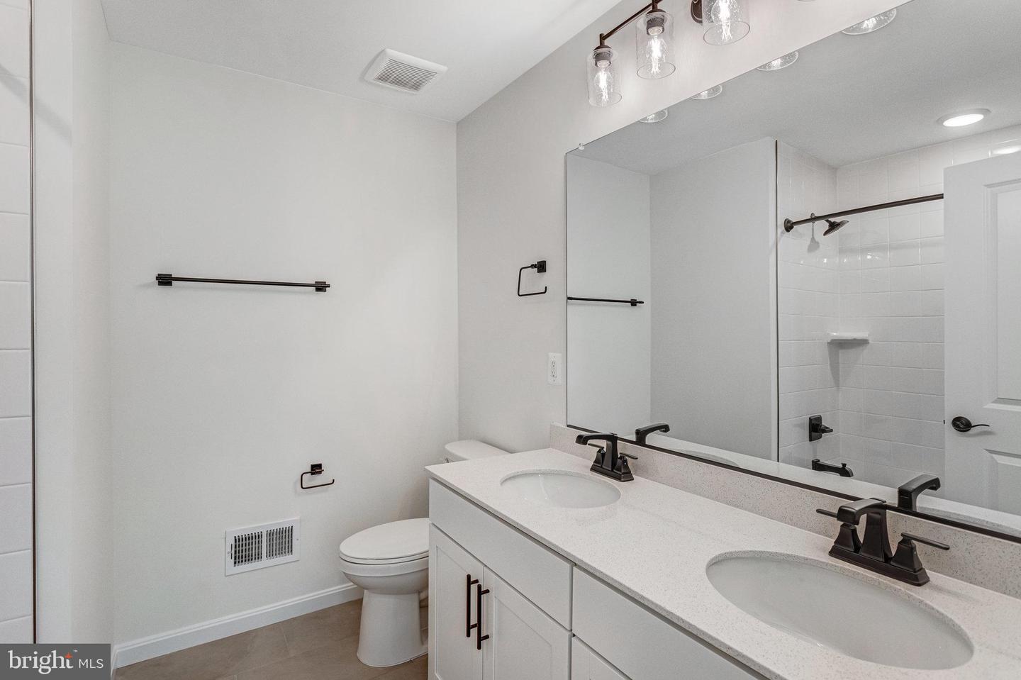 7122 Braxton Ct Property Photo 27