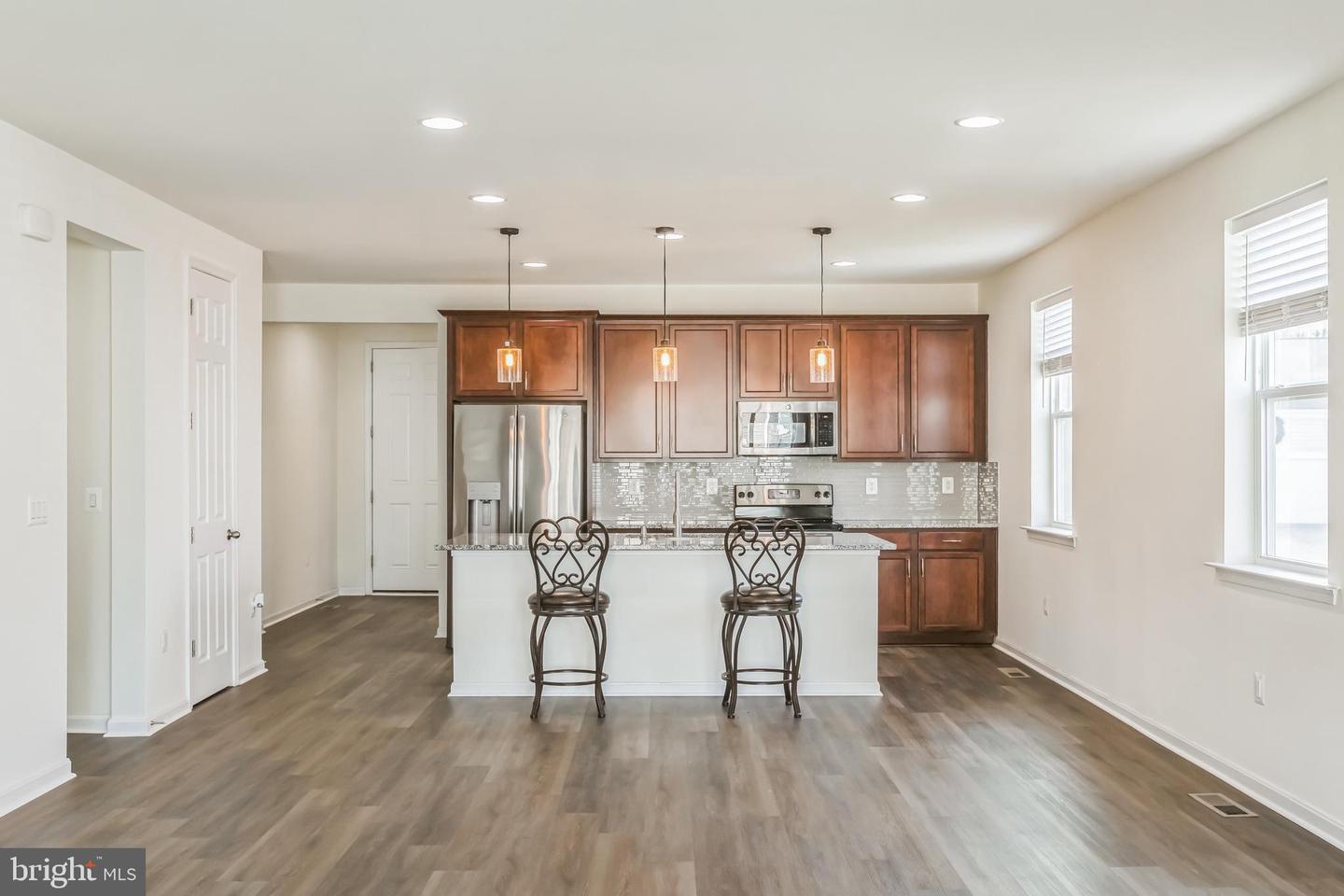 7213 Settlers Ridge Rd Property Photo 4