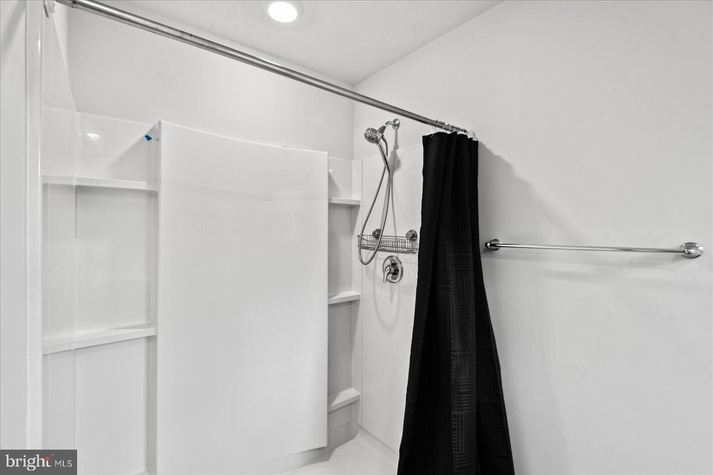 18099 Coolidge Ln Property Photo 18