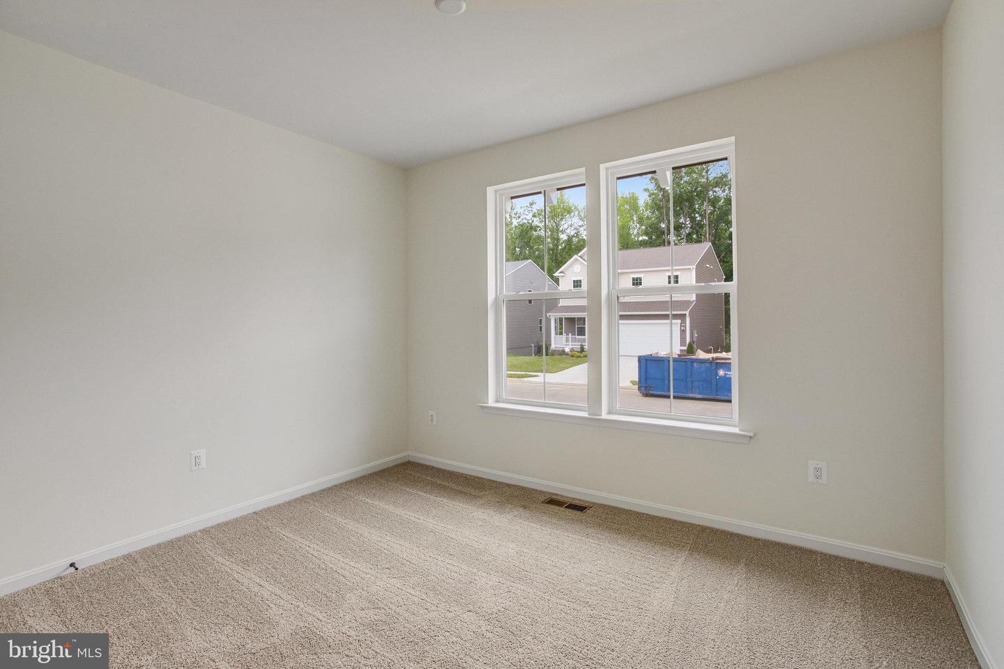 7107 Braxton Ct Property Photo 5