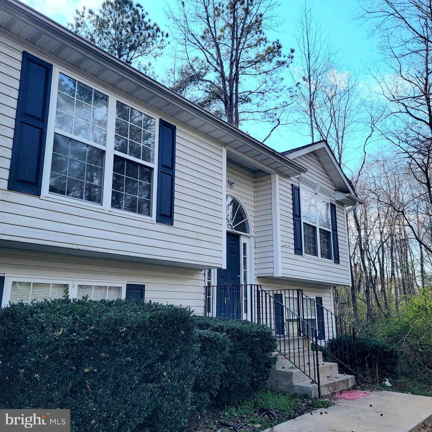 747 Glen Cove Dr Property Photo