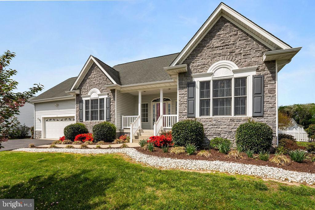 172 Meadow Ln Property Photo