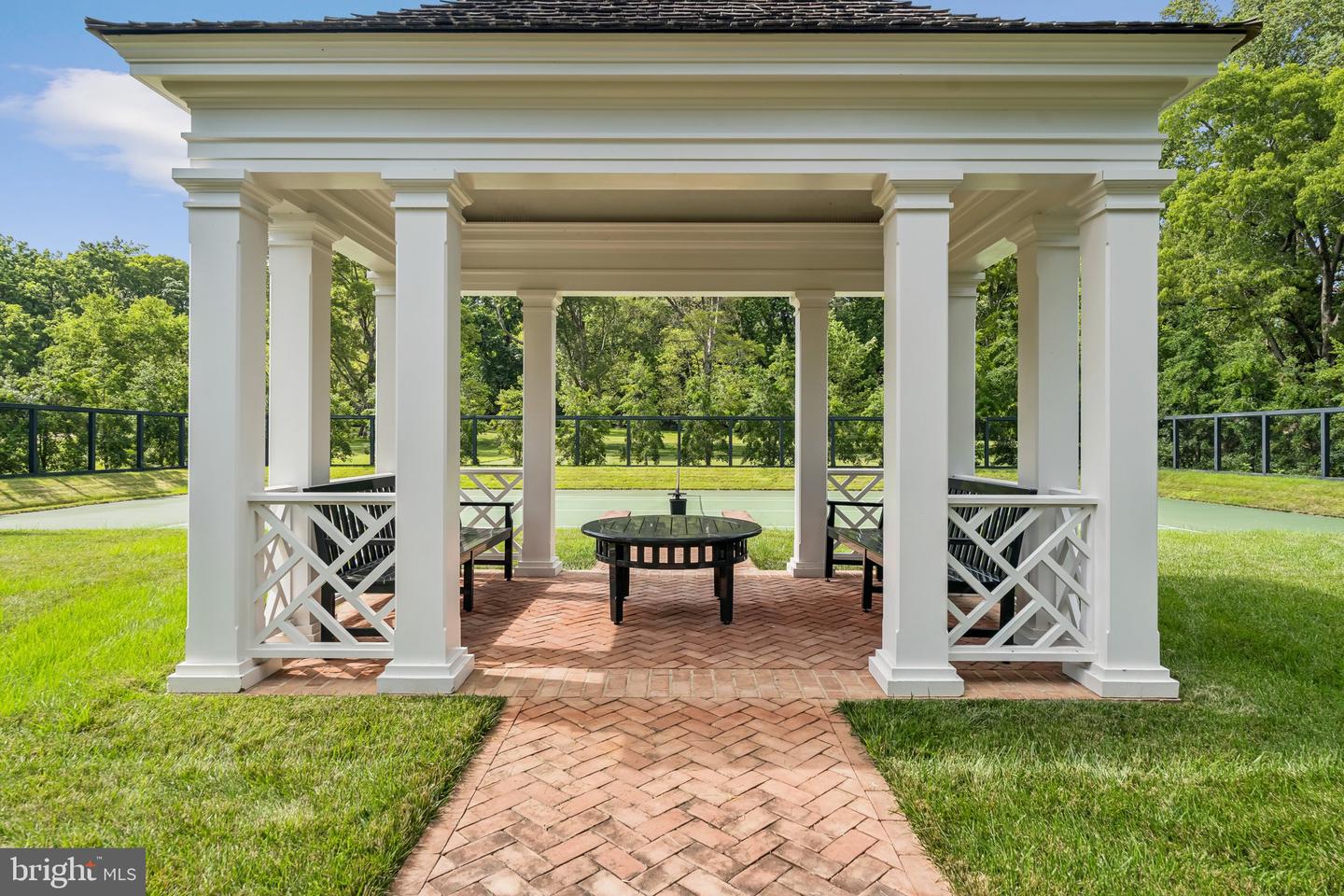 23348 Tidewater Trl Property Photo 57