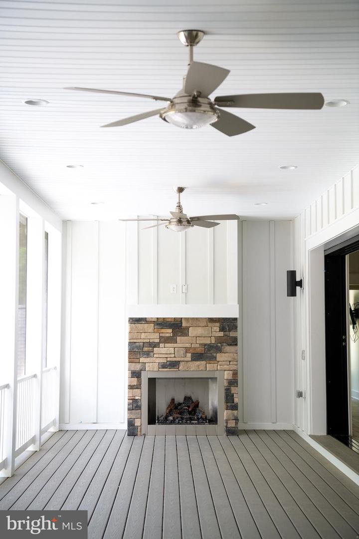 30079 Goose Point Ct Property Photo 89