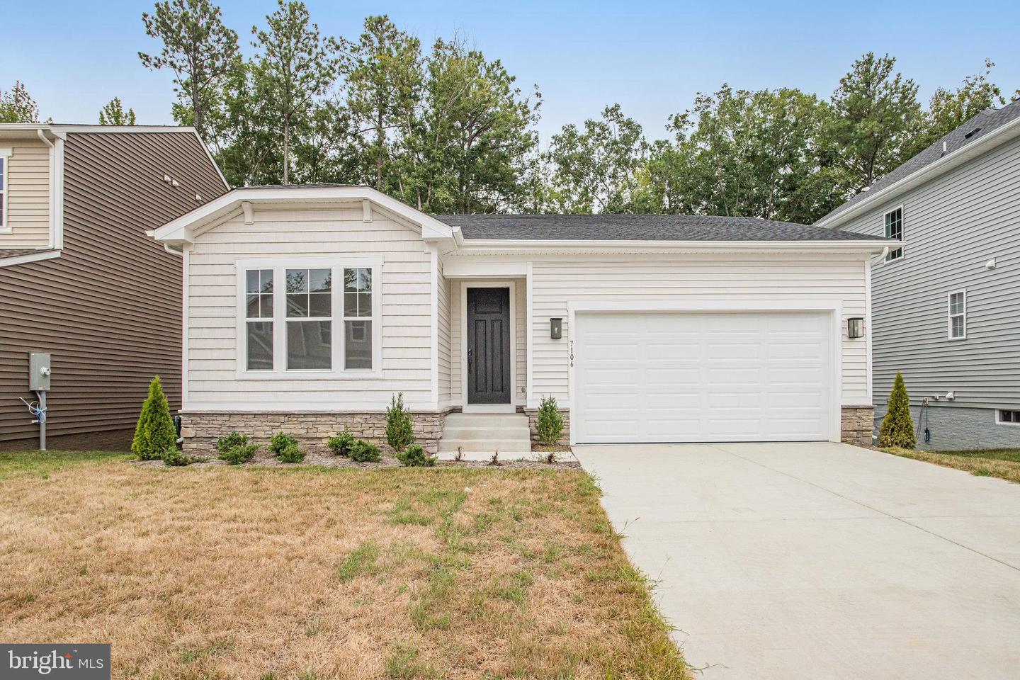 7106 BRAXTON CT Property Photo 1