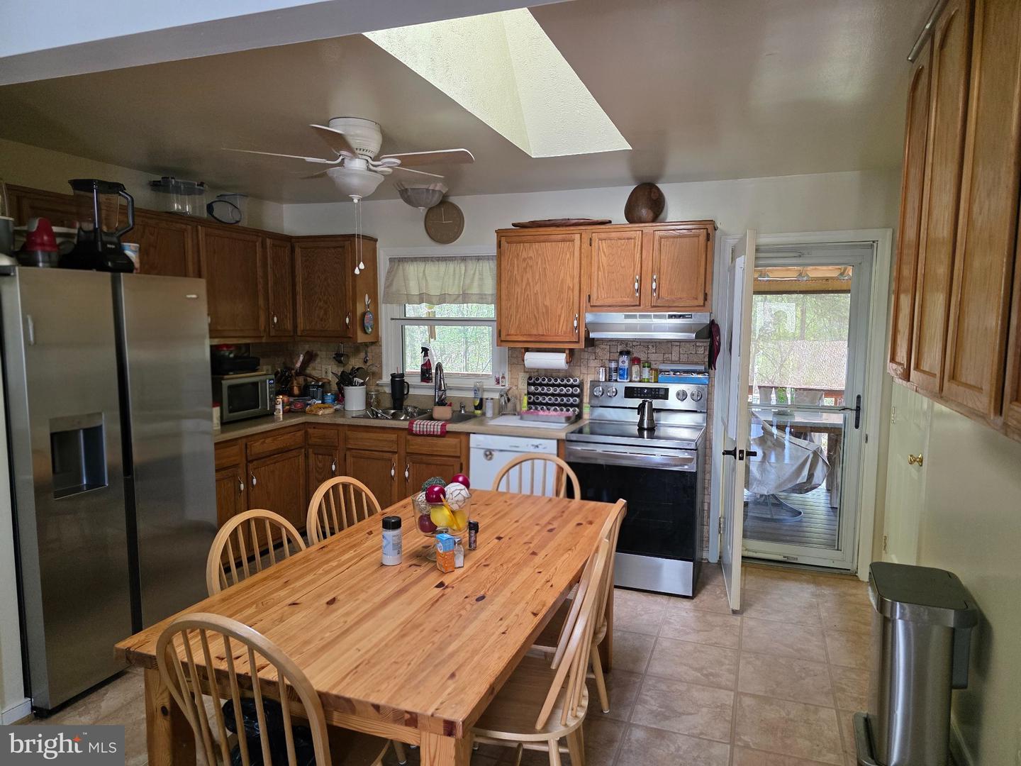 609 Joy Dr Property Photo 3