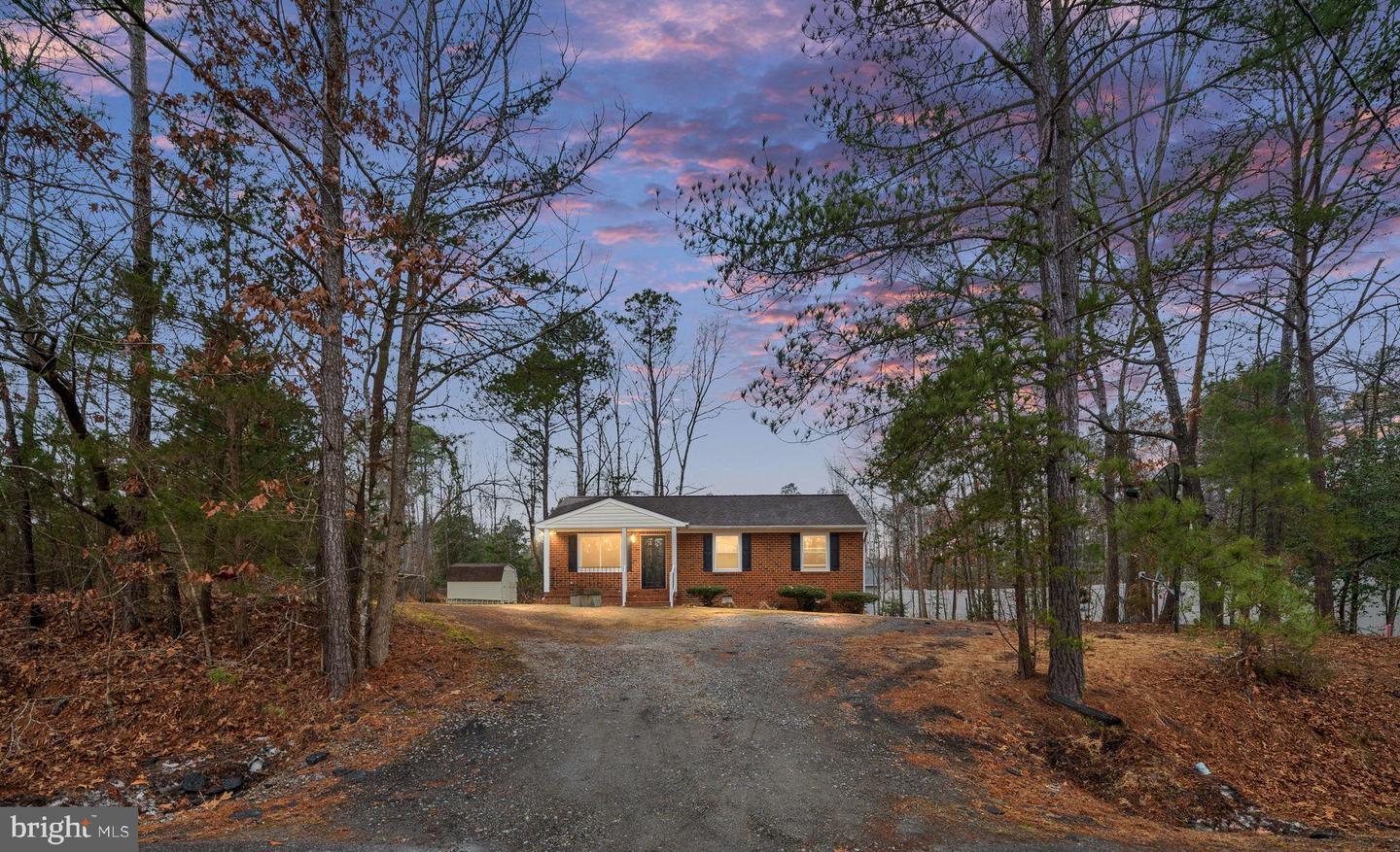 100 American Dr Property Photo 1