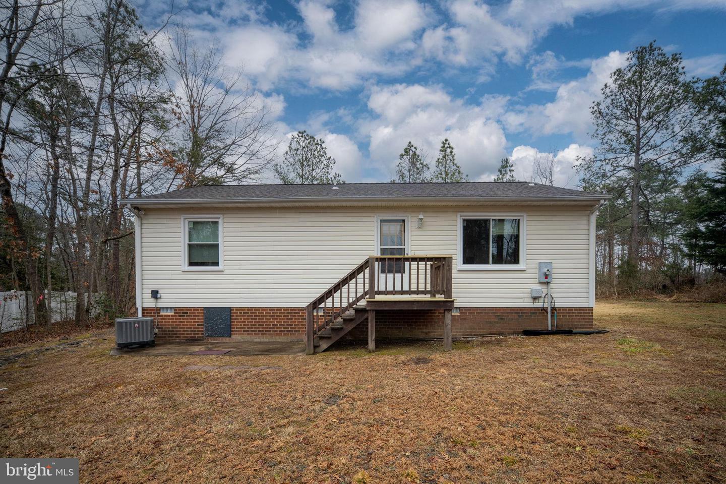 100 American Dr Property Photo 37