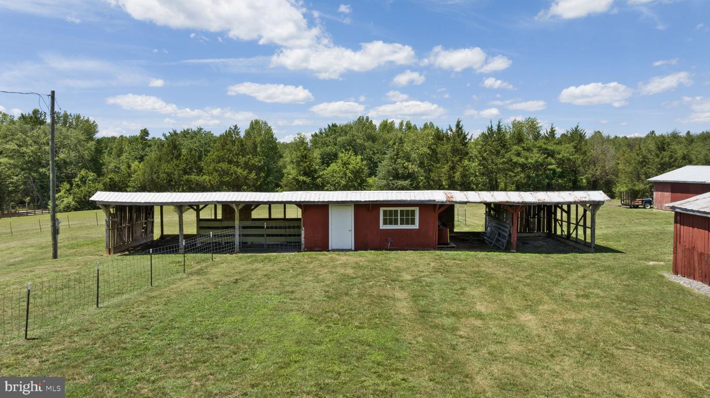 1815 Country Rd Property Photo 76