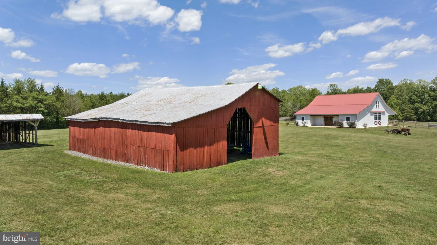 1815 Country Rd Property Photo 80