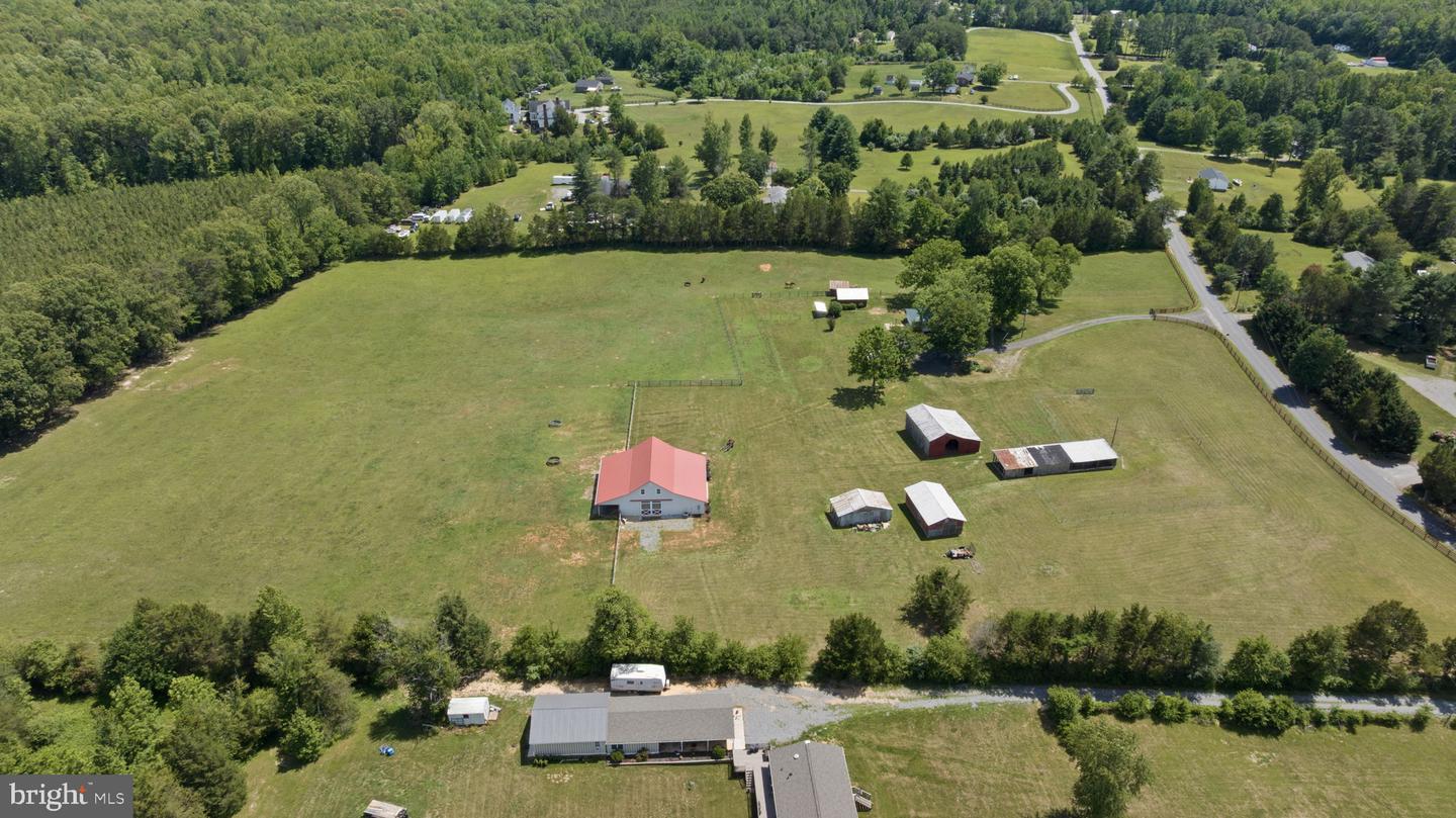 1815 Country Rd Property Photo 89