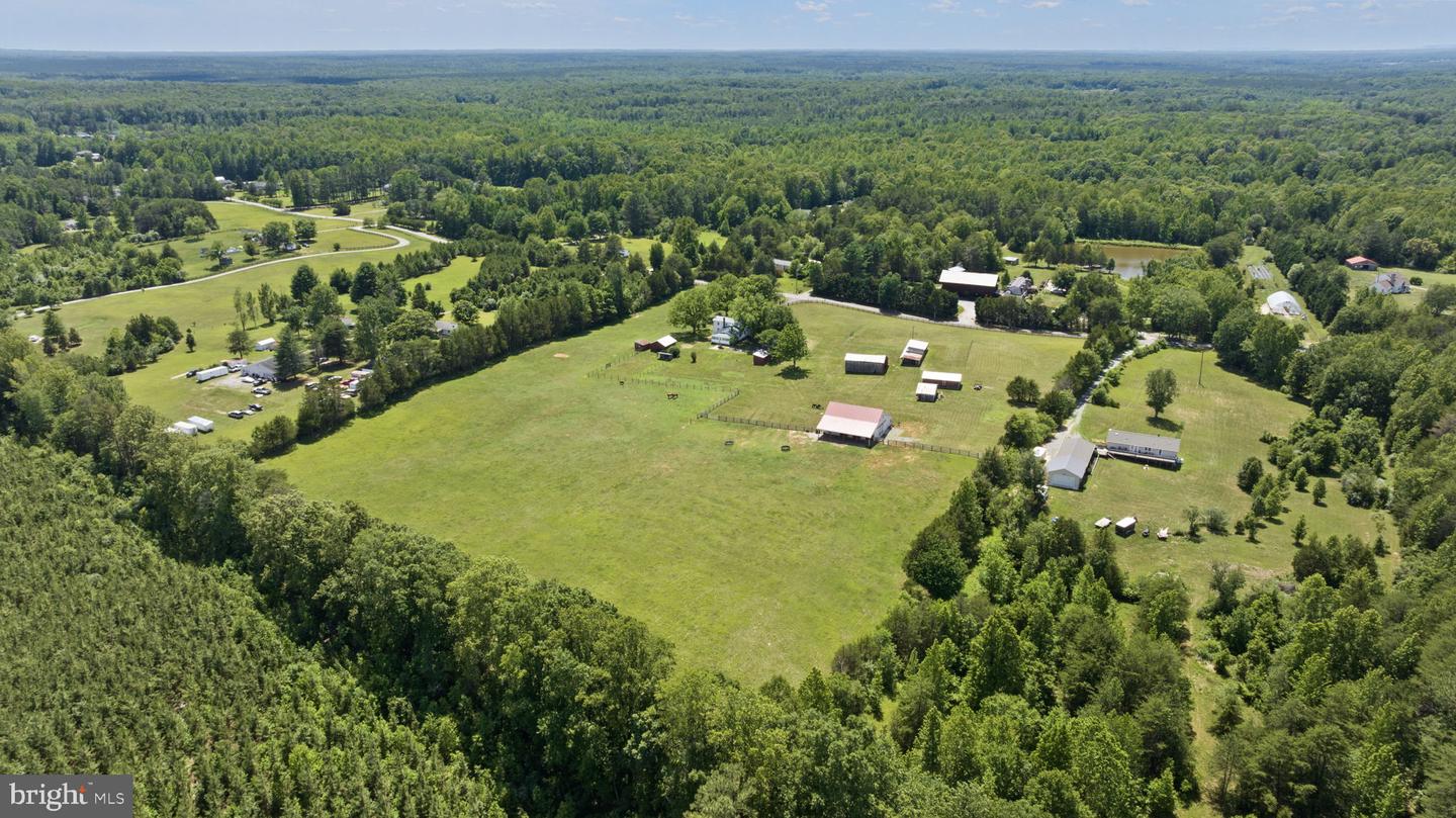 1815 Country Rd Property Photo 104