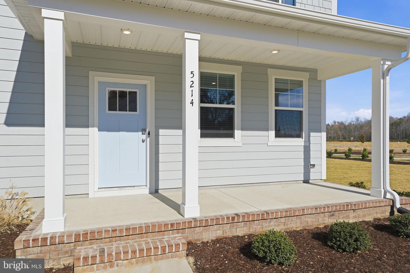 17498 Meriwether Lewis St Property Photo 2