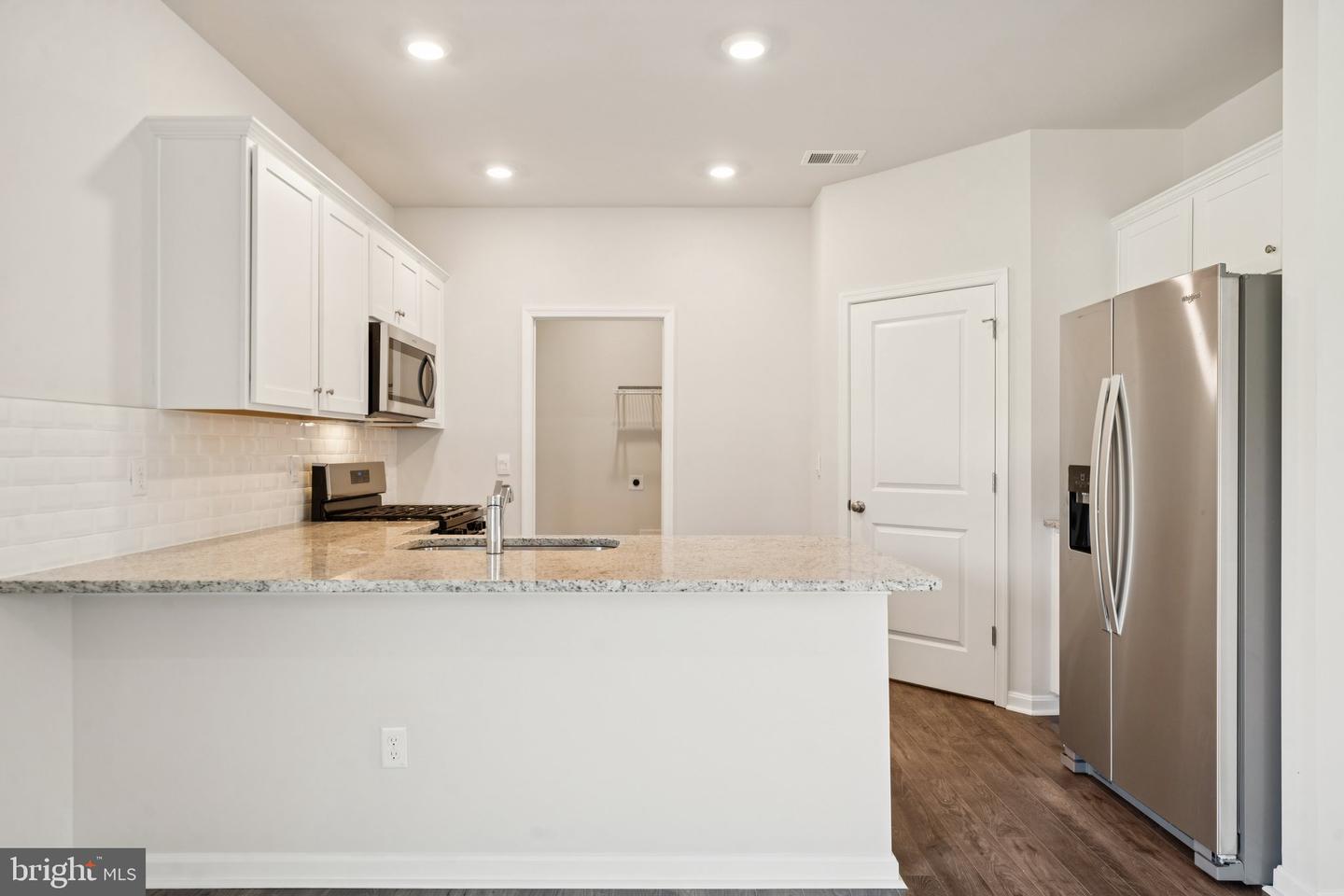 17498 Meriwether Lewis St Property Photo 9