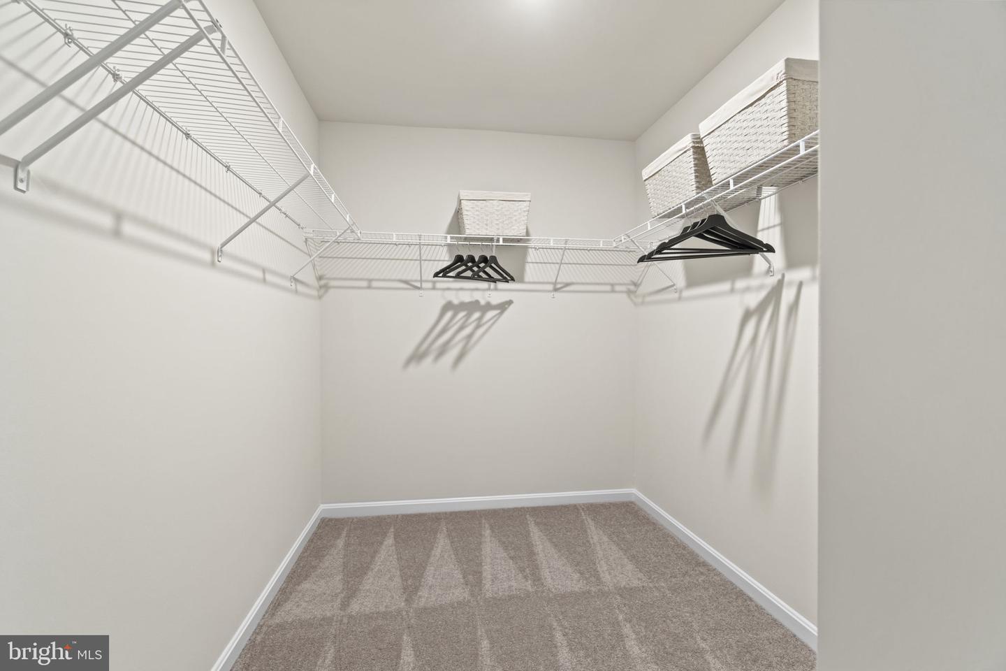 17400 Clark & York Blvd Property Photo 4