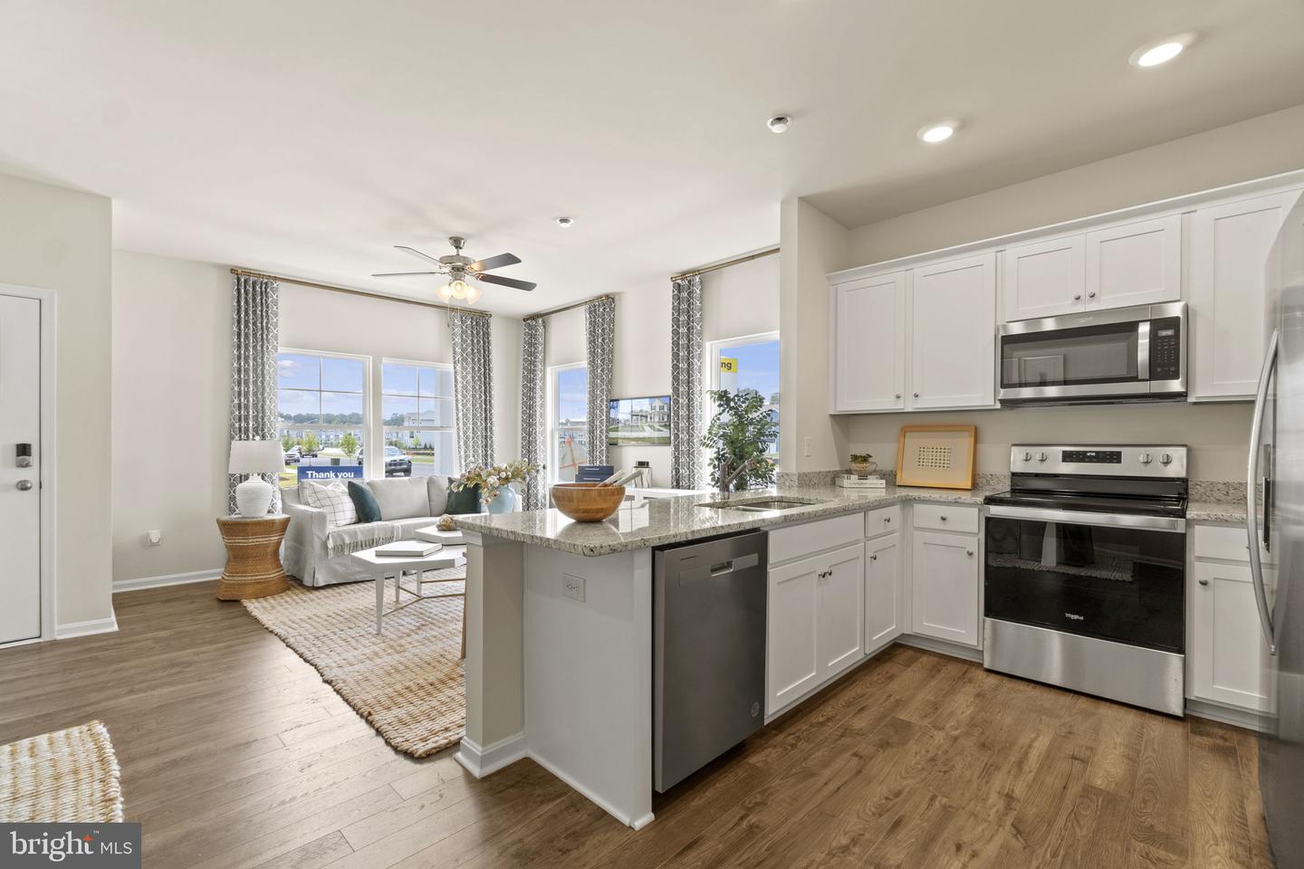 17400 Clark & York Blvd Property Photo 14