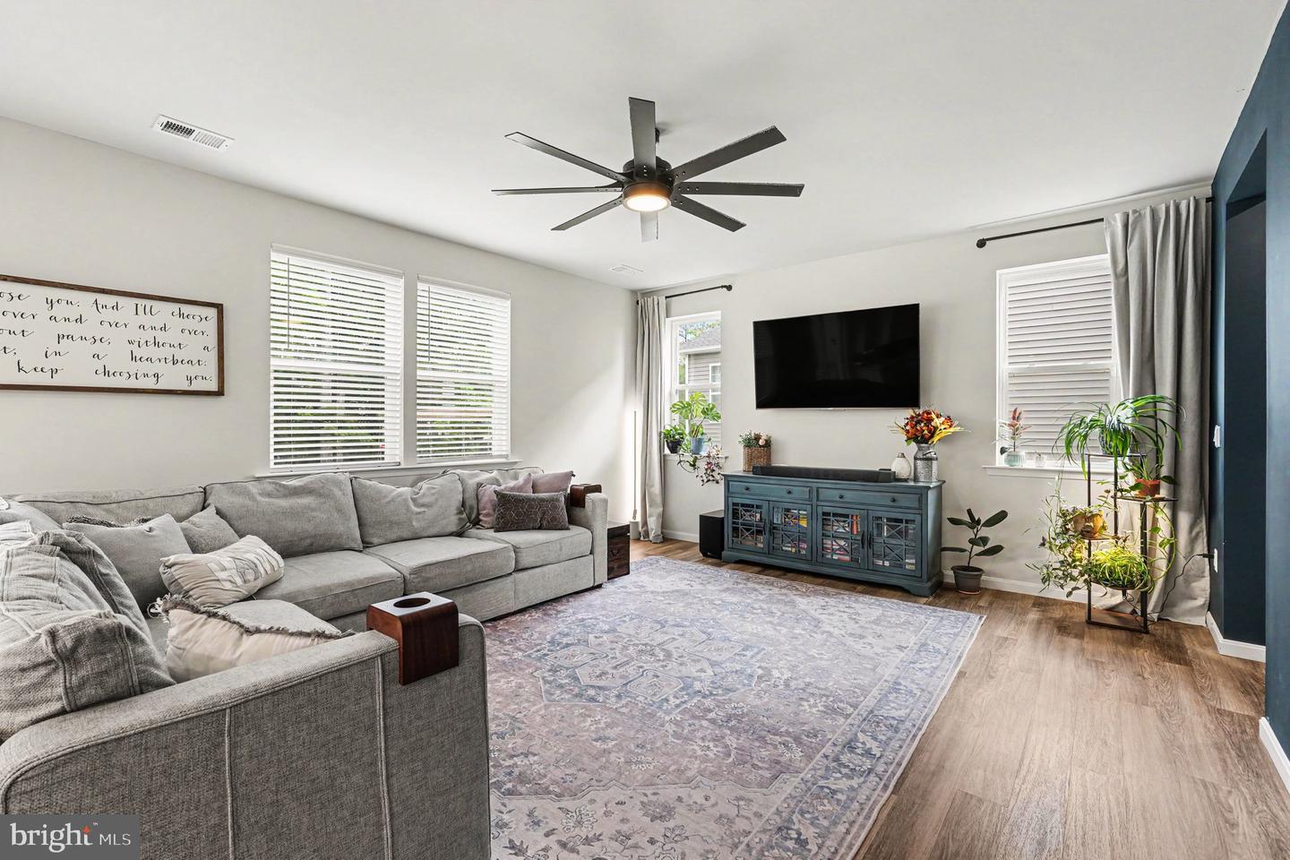7109 State Way Property Photo 4