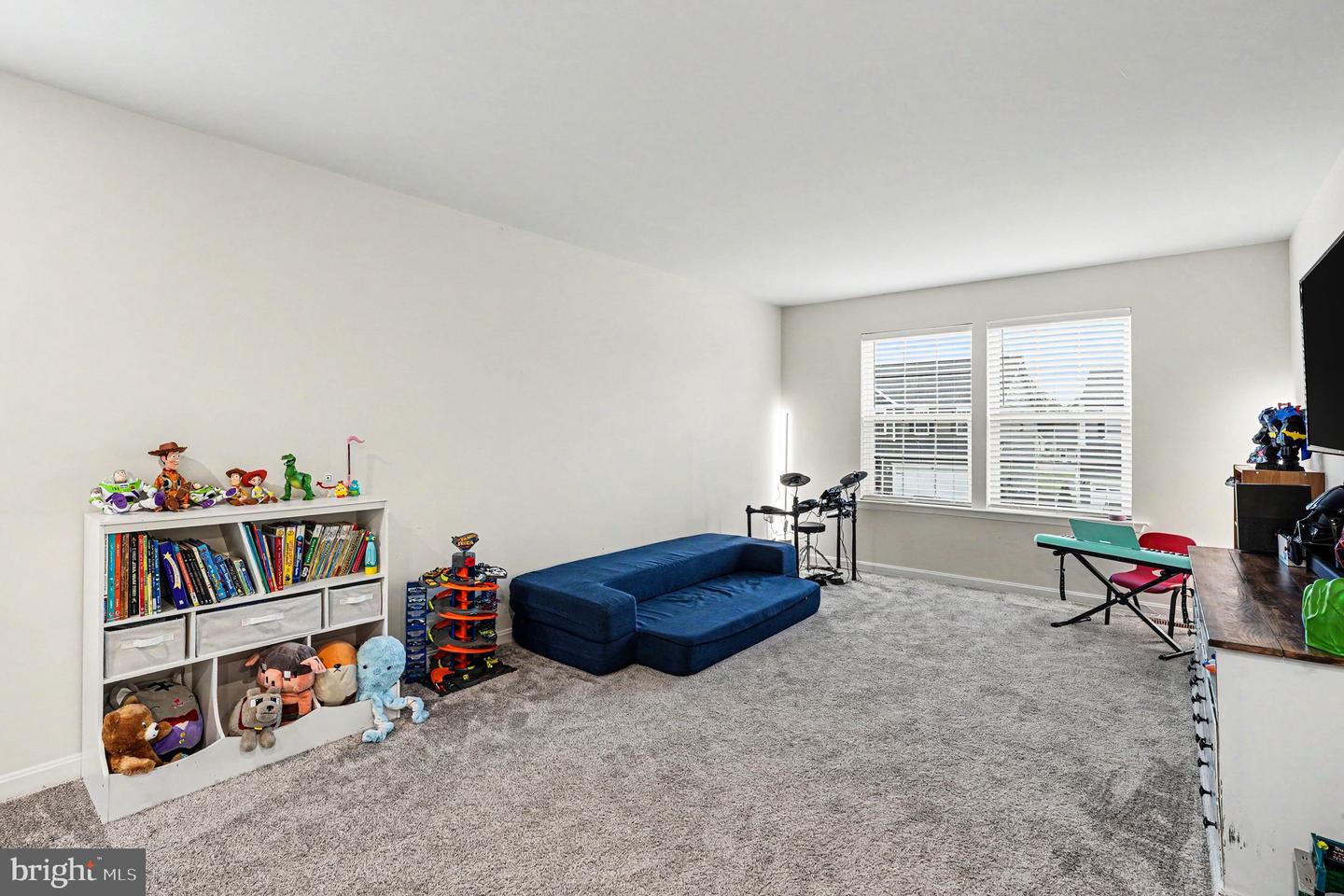 7109 State Way Property Photo 13