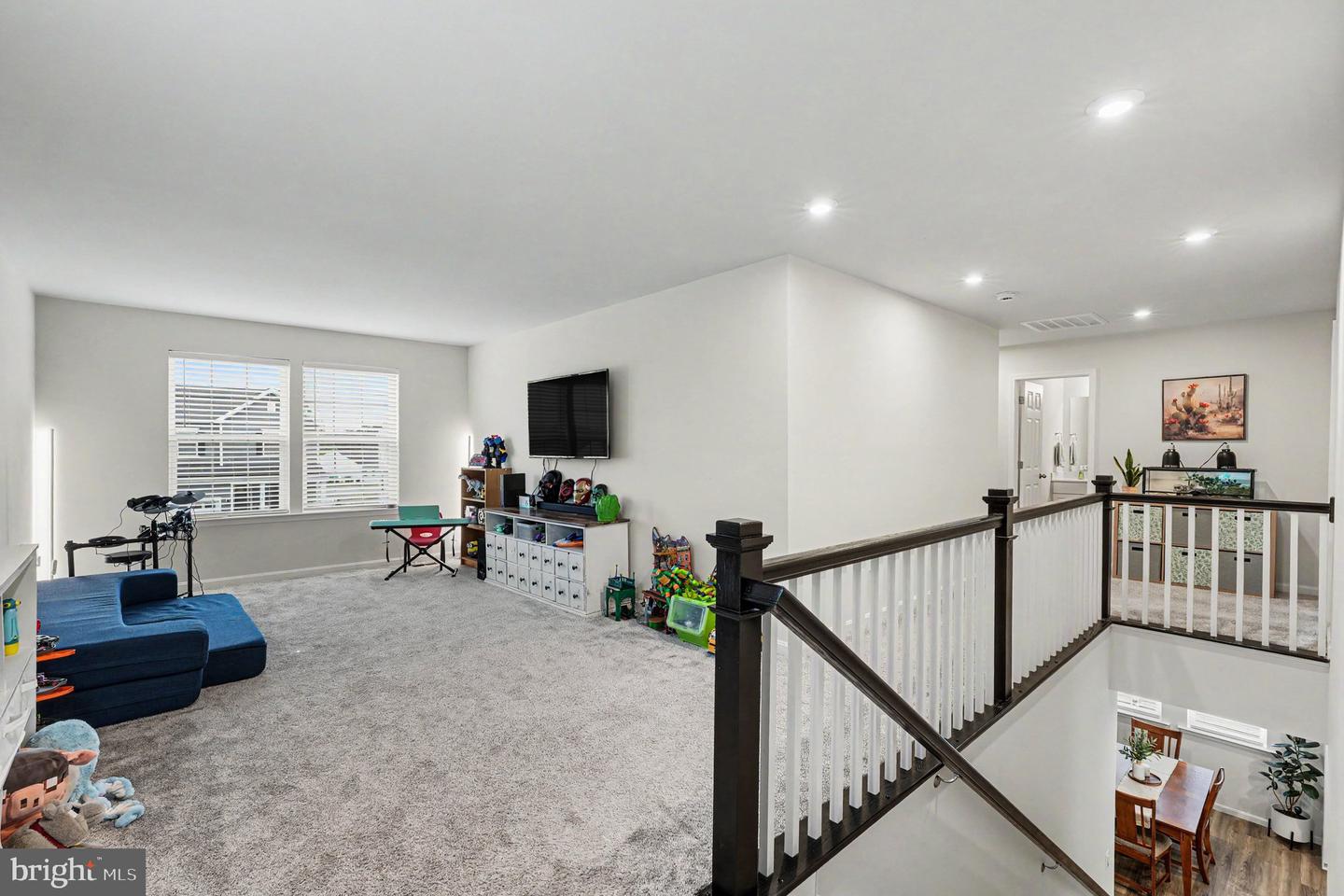 7109 State Way Property Photo 14
