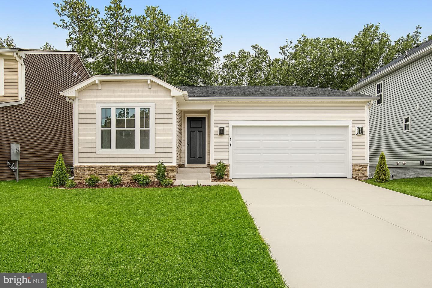 7106 Braxton Ct Property Photo 1