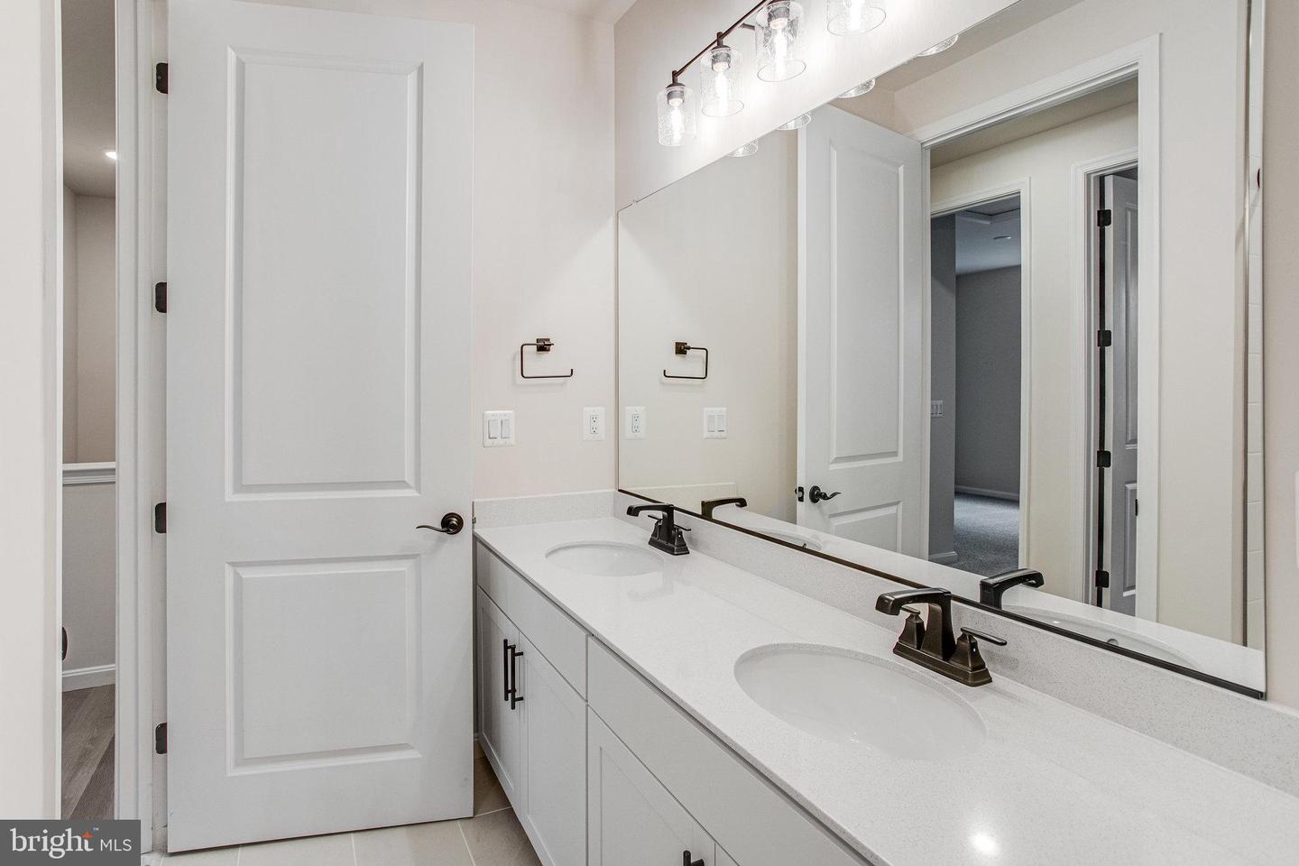 7106 Braxton Ct Property Photo 20