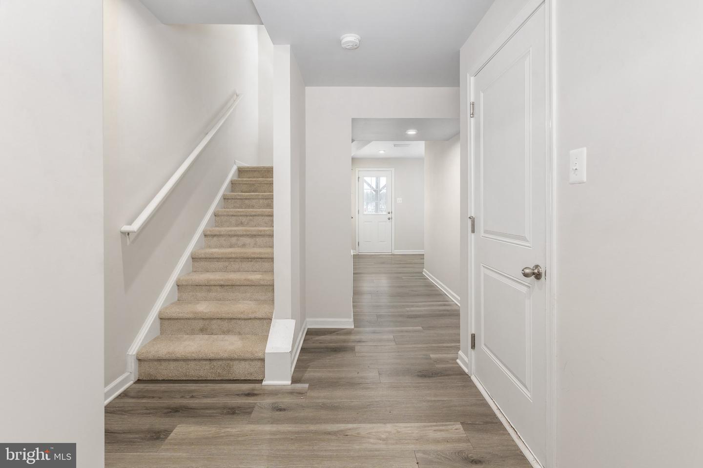 18240 Capital Ct Property Photo 6