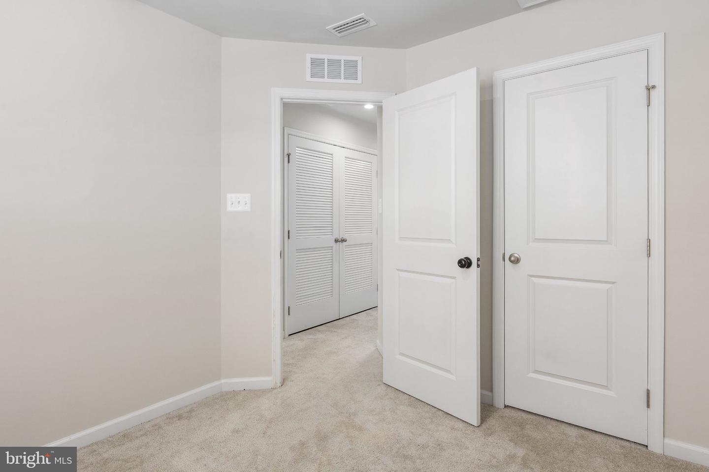18240 Capital Ct Property Photo 34