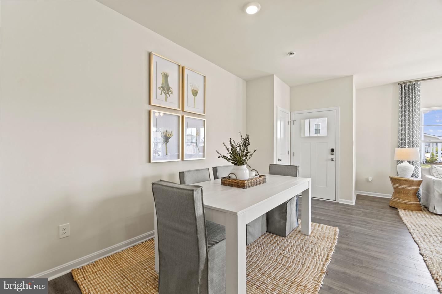 17378 Clark & York Blvd Property Photo 16