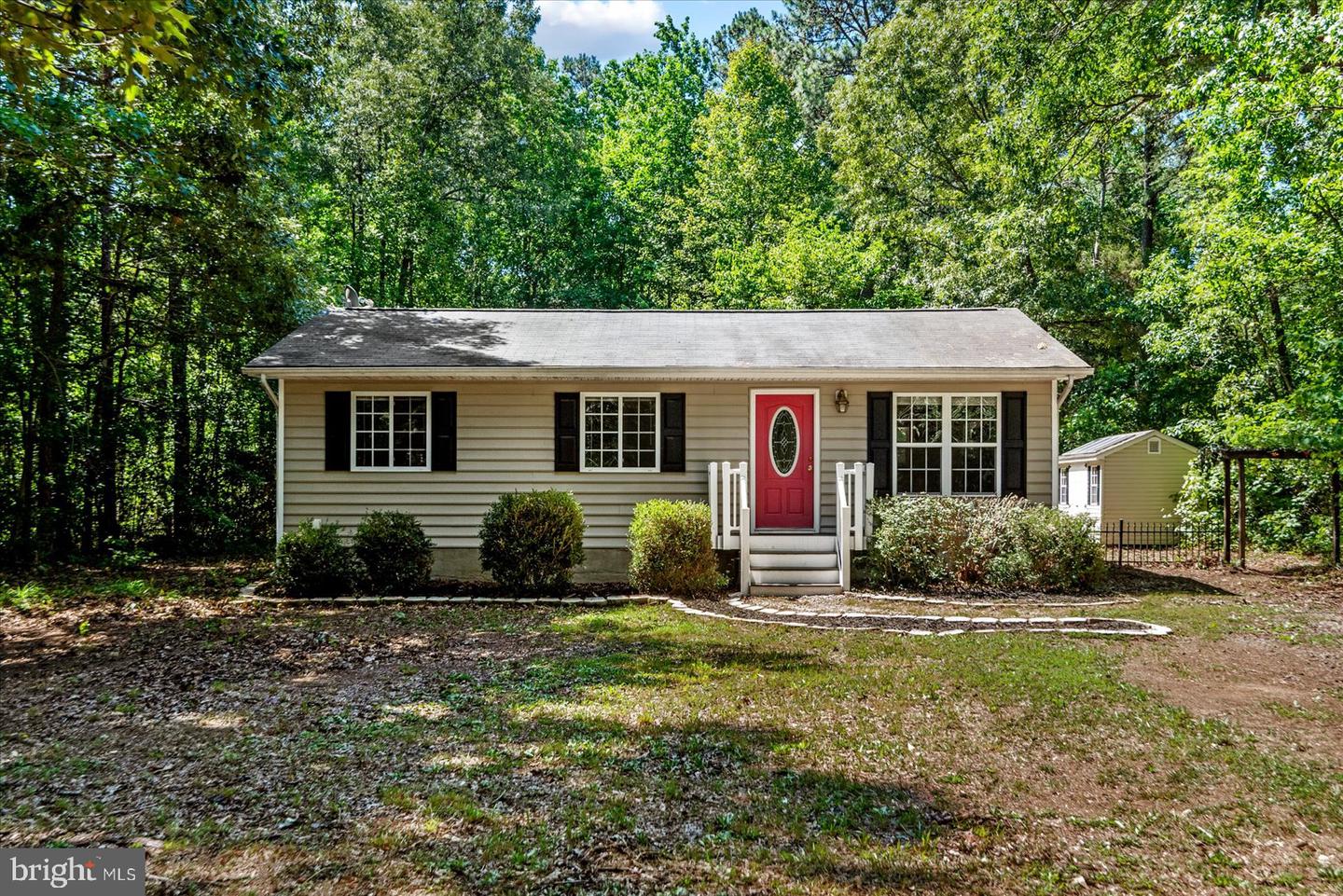 138 Delaware Dr Property Photo 1