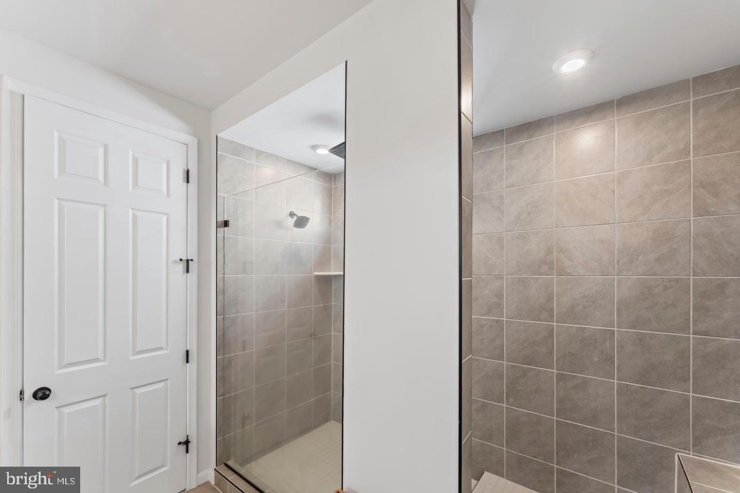 7135 State Way Property Photo 14