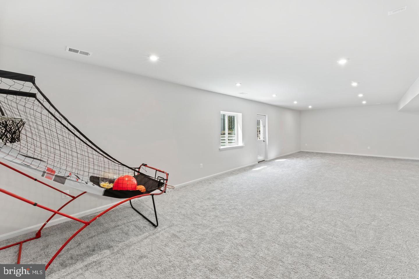 7135 State Way Property Photo 22