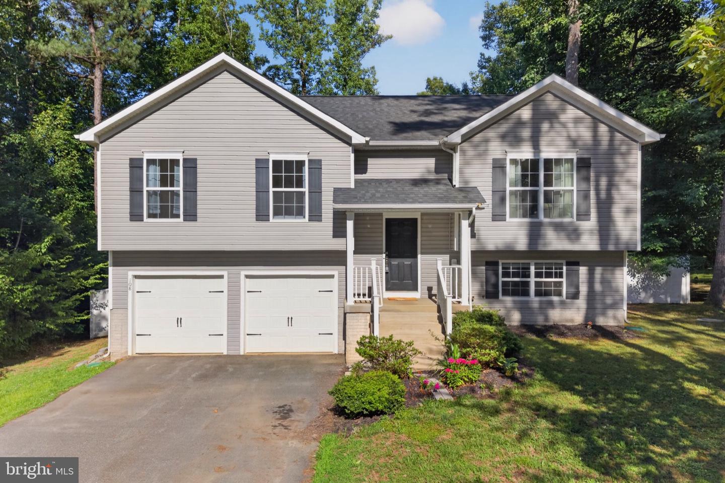 108 Waring Dr Property Photo 1