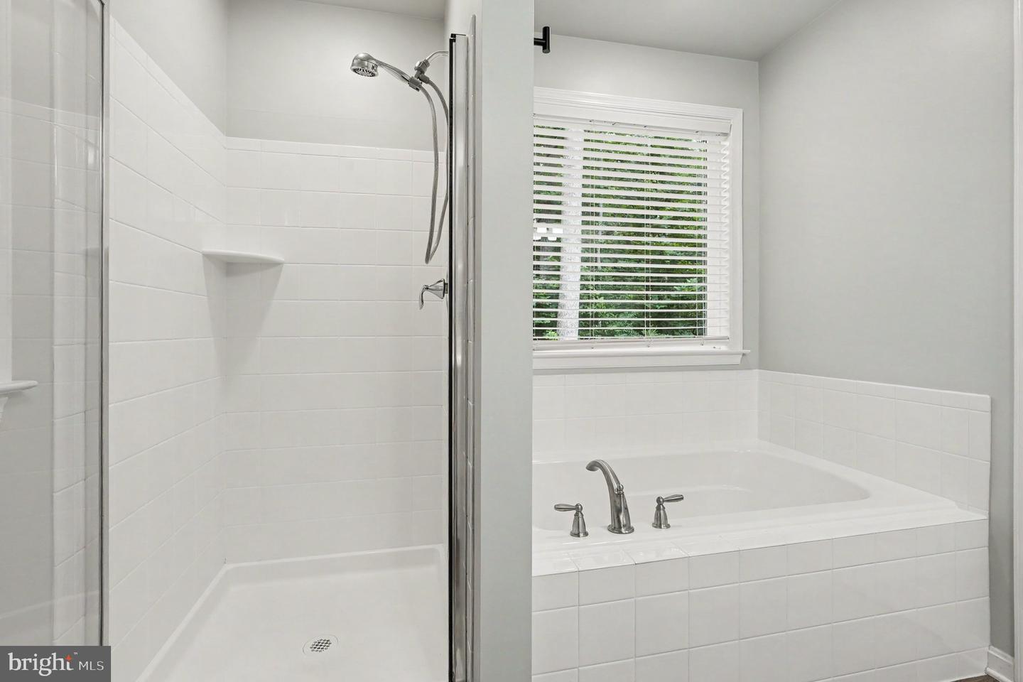 219 Sea Cliff Dr Property Photo 16
