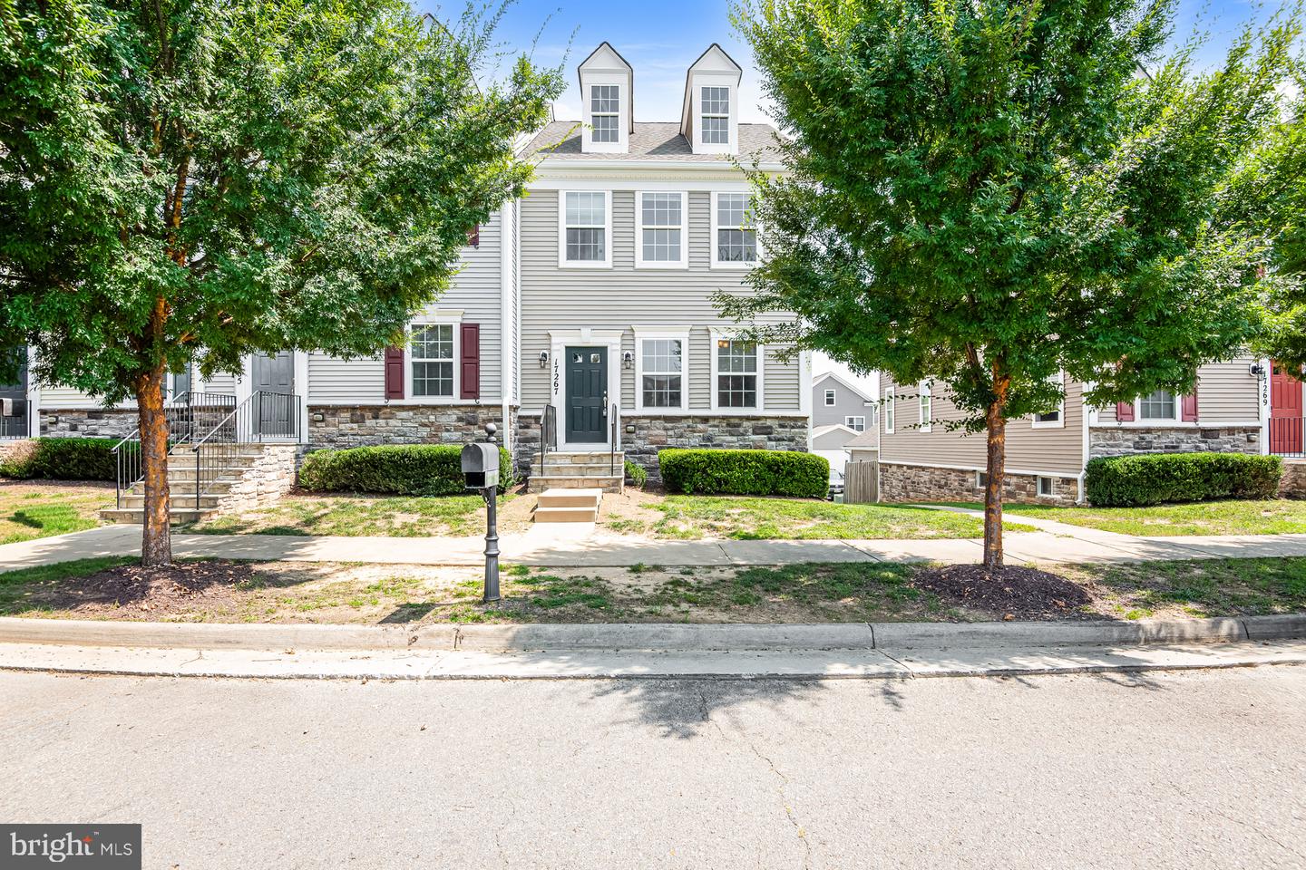 17267 LIBRARY BLVD Property Photo 1