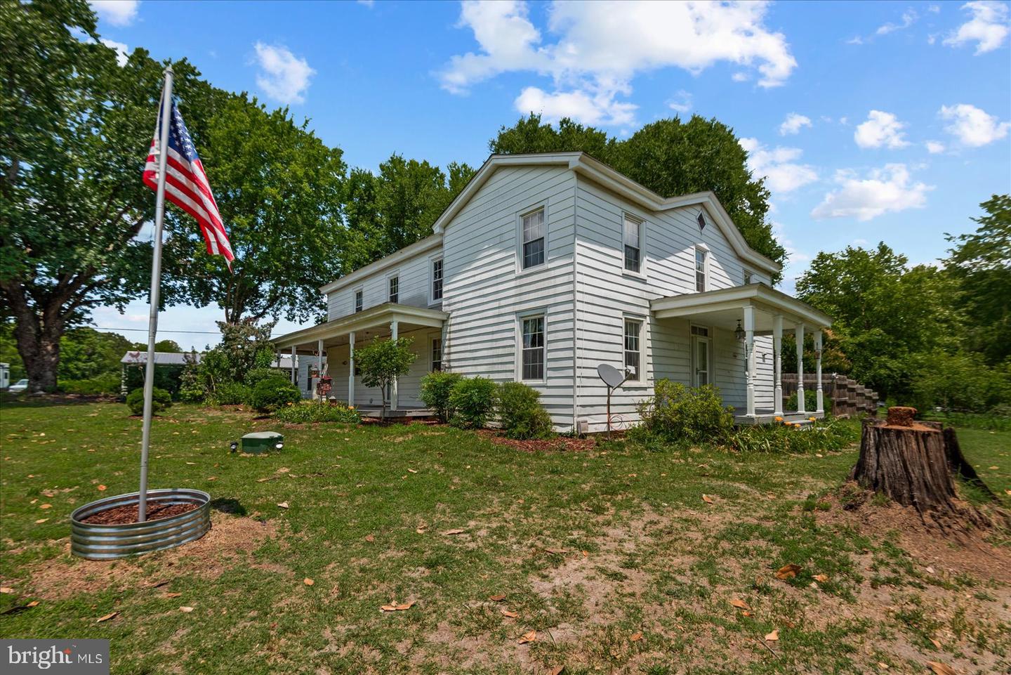 11456 Chesterfield Rd Property Photo 3