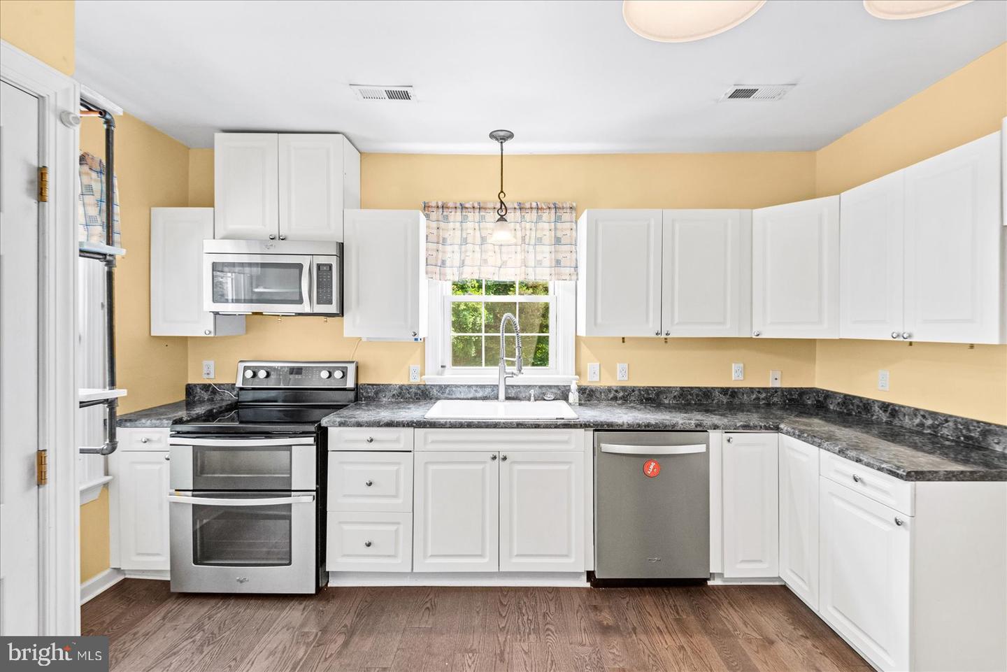 11456 Chesterfield Rd Property Photo 20