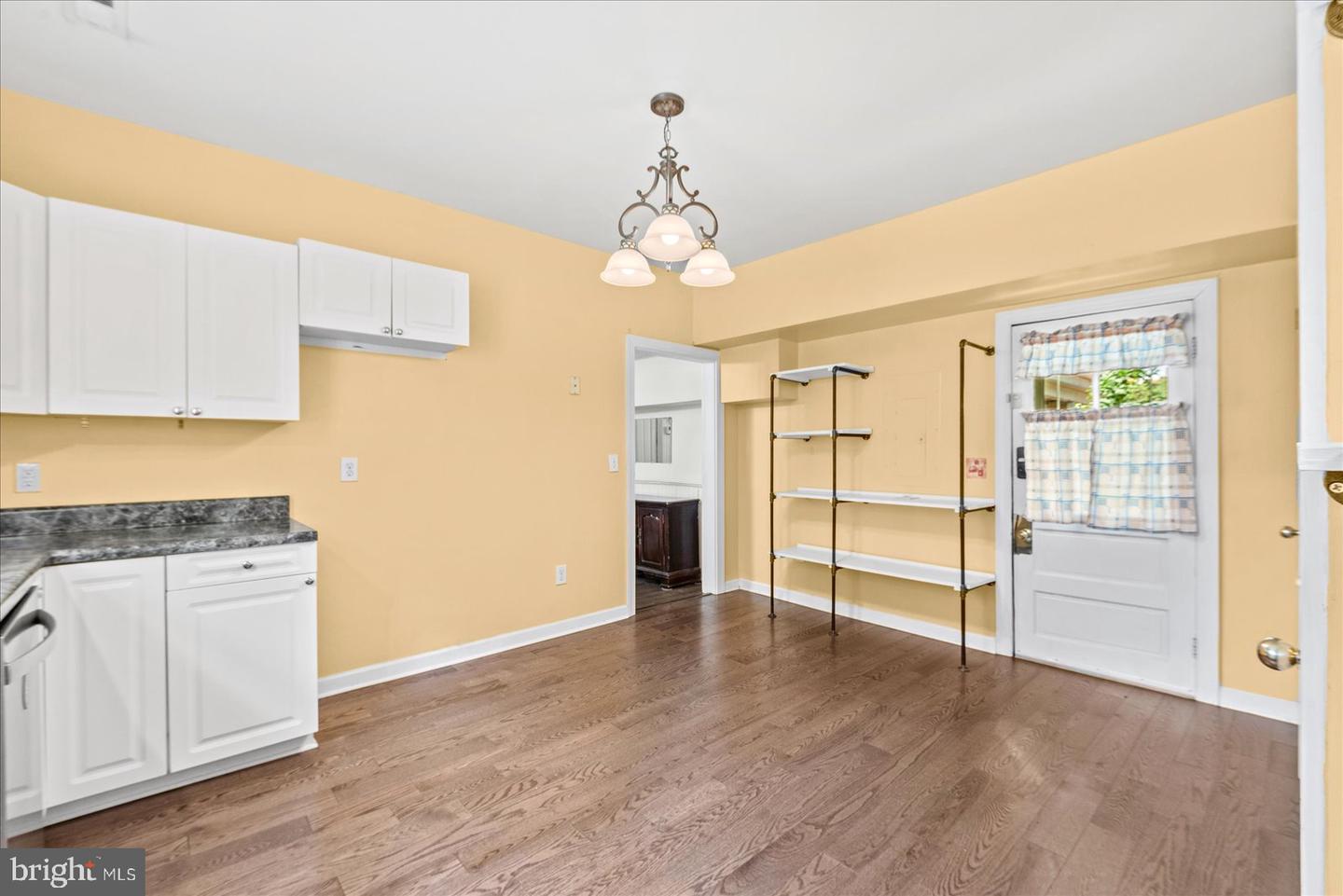 11456 Chesterfield Rd Property Photo 21